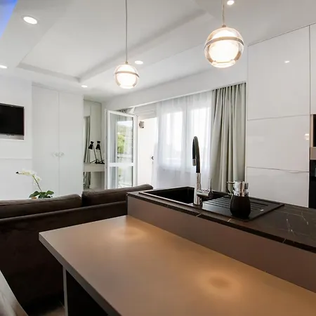 Apartment Luxury Galant 2 *